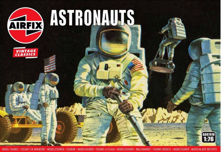 Airfix 1/76 Scale Astronaut Figures (Vintage Classics) Model Kit