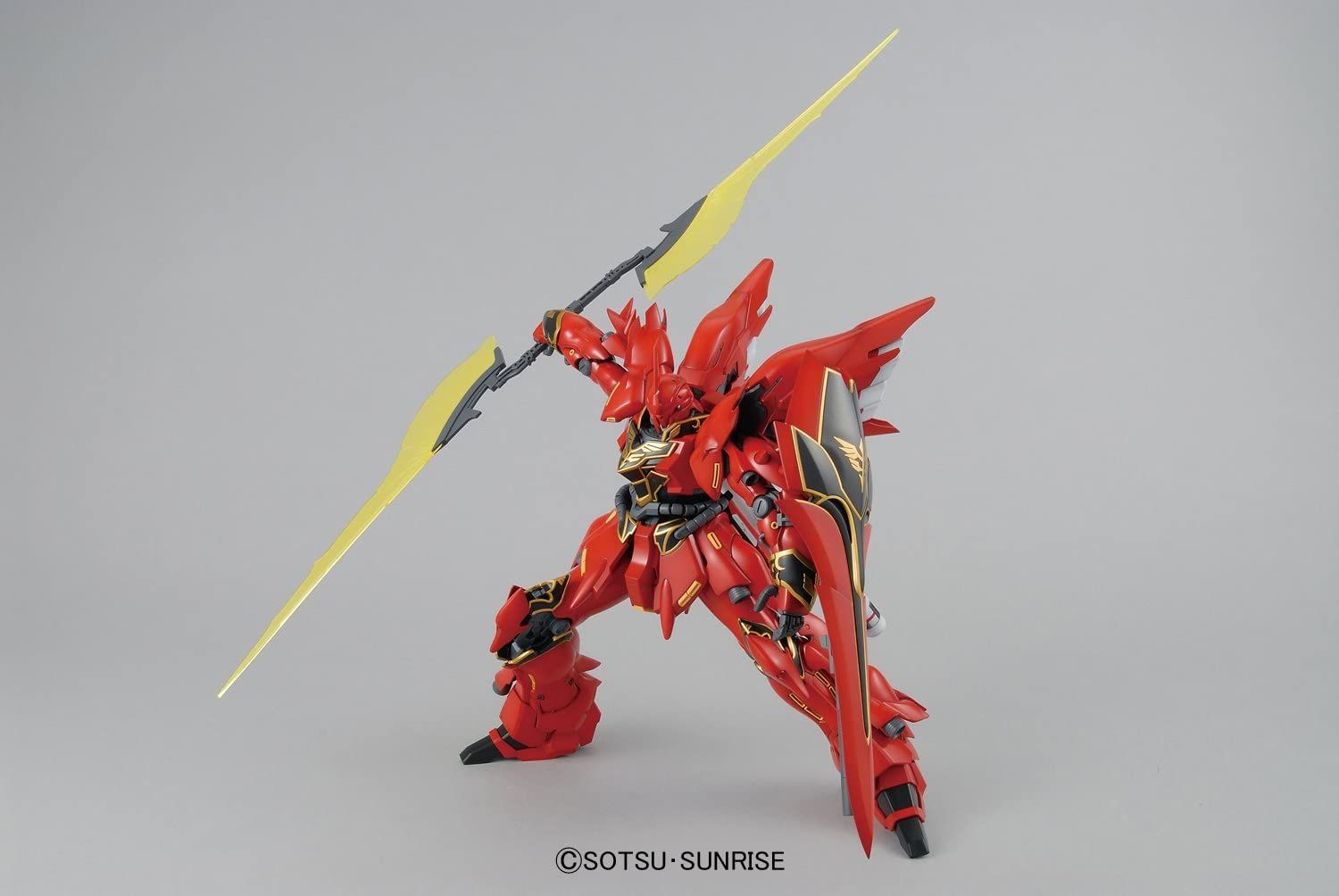 Bandai 1/100 Scale MG Sinanju (Anime Color Ver) Model Kit