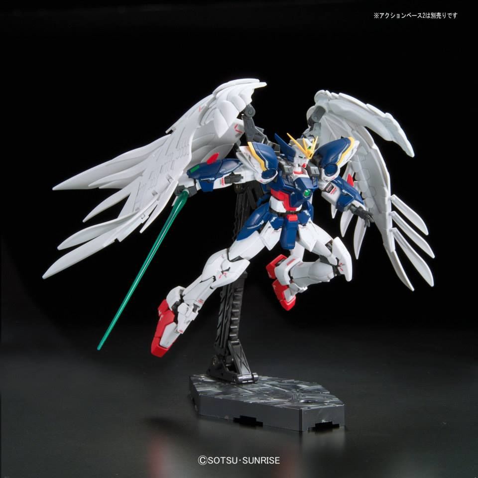 Bandai 1/144 Scale RG XXXG-00W0 Wing Gundam Zero EW Model Kit