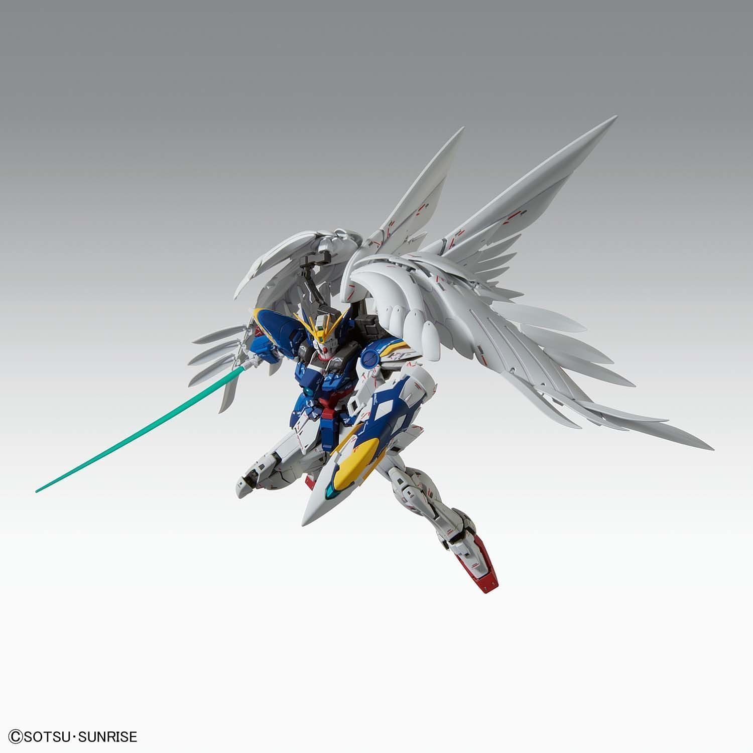 Bandai 1/100 Scale MG Wing Gundam Zero EW Ver.Ka Model Kit