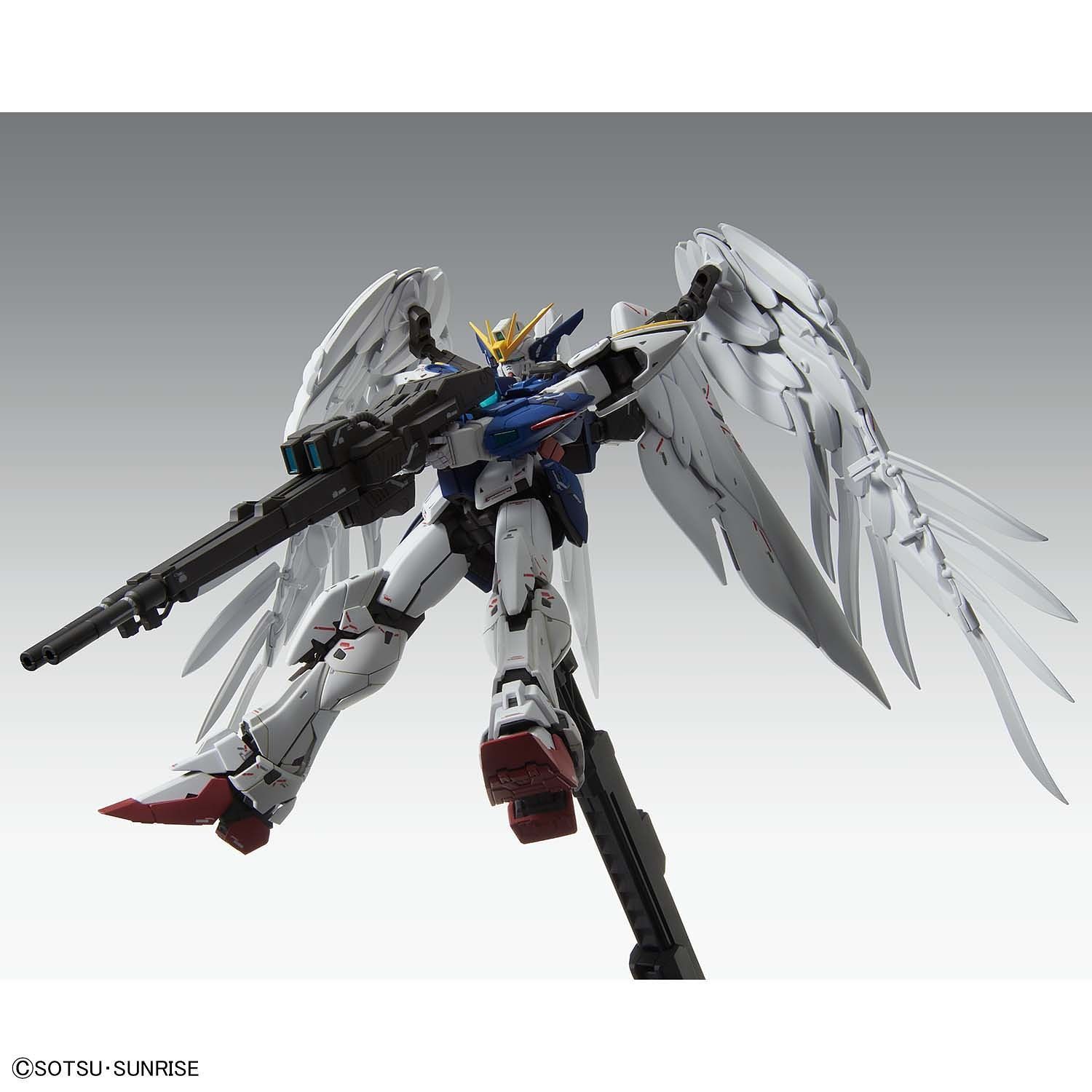 Bandai 1/100 Scale MG Wing Gundam Zero EW Ver.Ka Model Kit