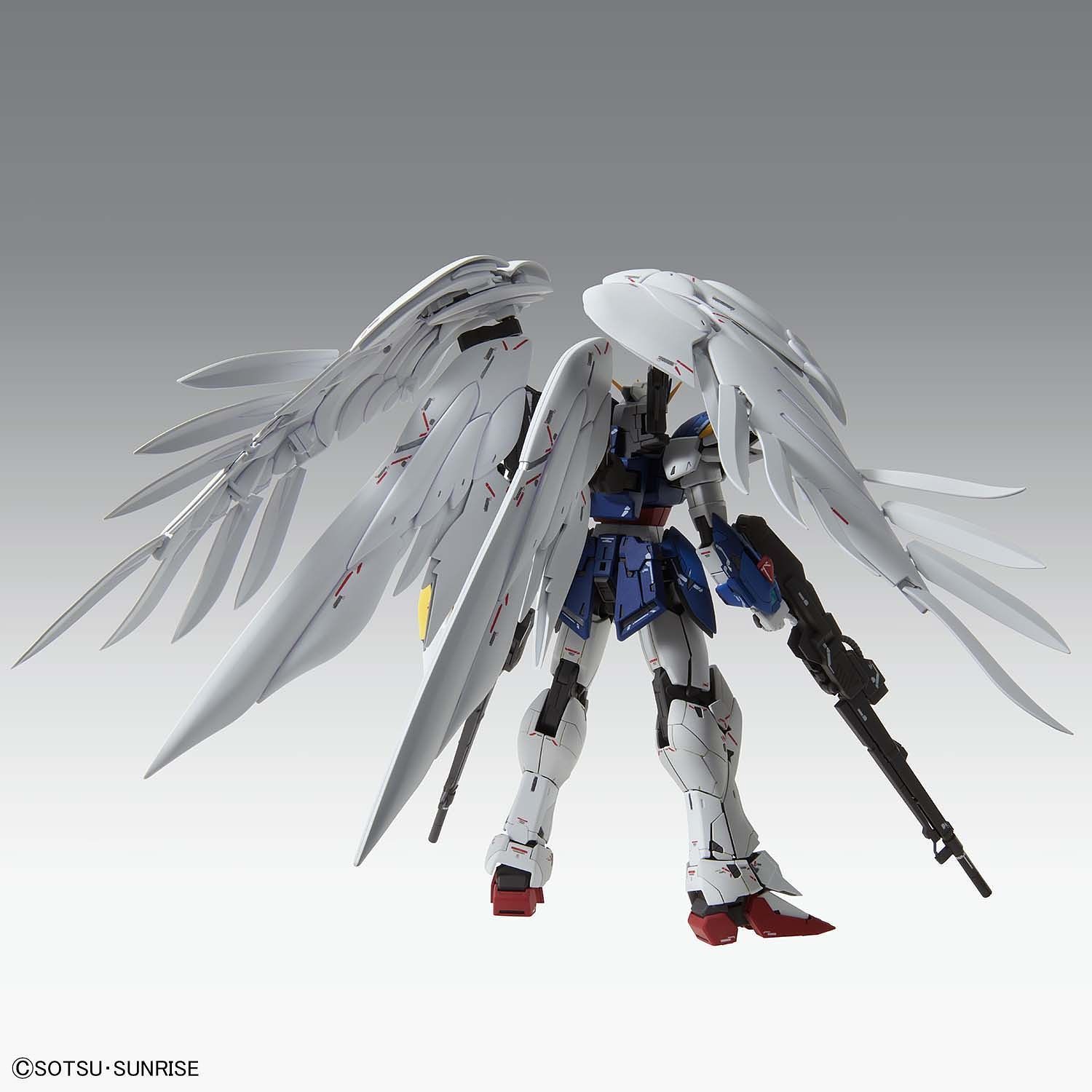 Bandai 1/100 Scale MG Wing Gundam Zero EW Ver.Ka Model Kit