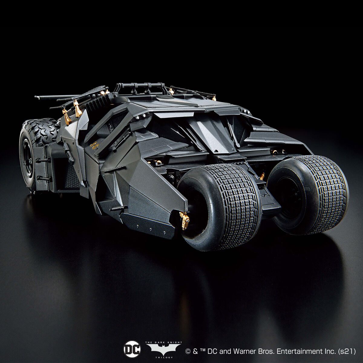 Bandai 1/35 Scale Batmobile (Tumbler Batman Begins Ver.) Model