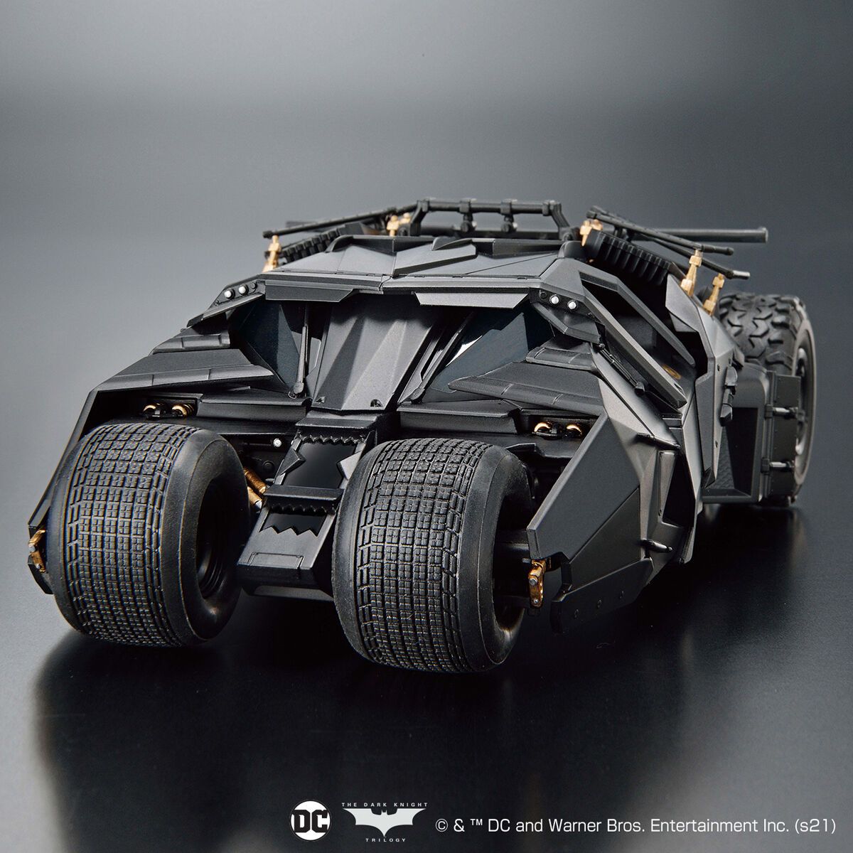 Bandai 1/35 Scale Batmobile (Tumbler Batman Begins Ver.) Model