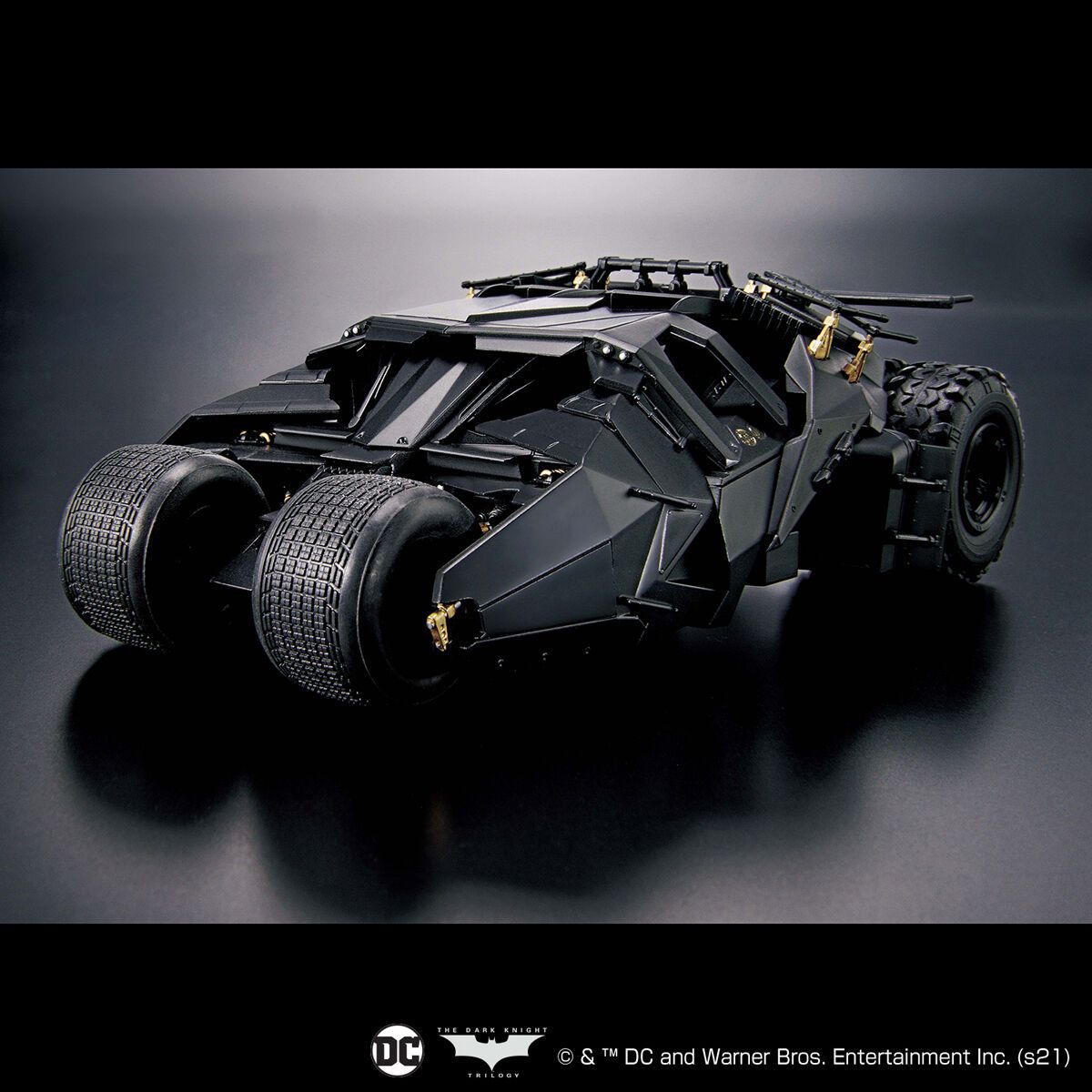 Bandai 1/35 Scale Batmobile (Tumbler Batman Begins Ver.) Model