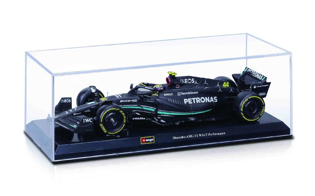 Bburago 1/24 Race Mercedes W14 (2023) w/ driver (Hamilton #44)