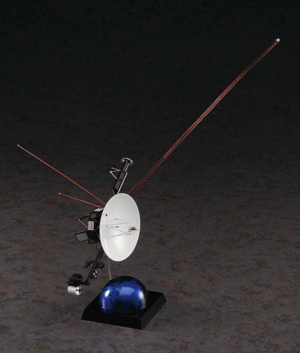 Hasegawa 1:48 Unmanned Space Probe Voyager Model Kit