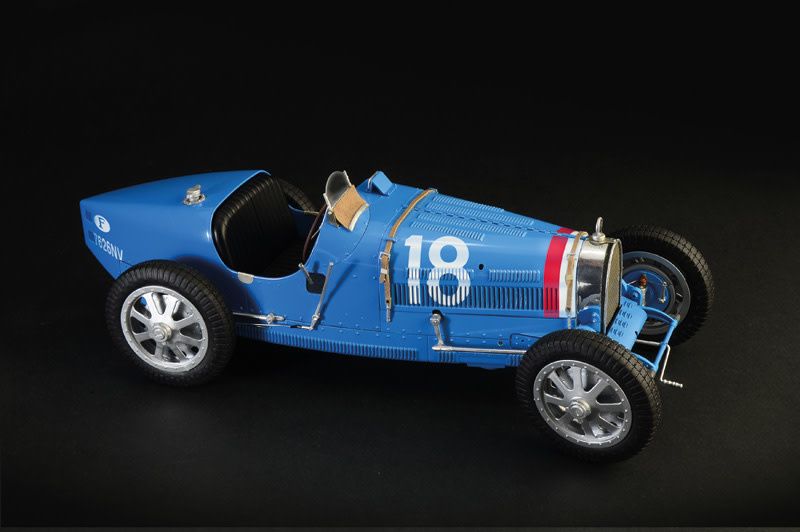 Italeri 1/12 Scale Bugatti Type 35B Model Kit