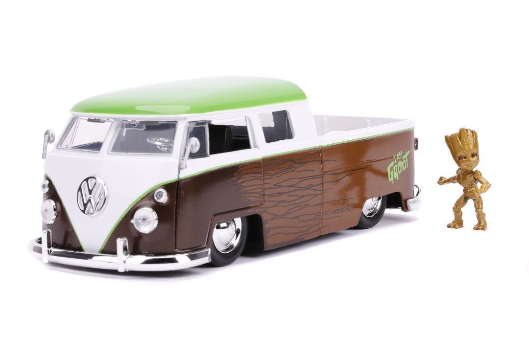 Jada 1/24 Scale \"Hollywood Rides\" 1963 VW Bus with Groot