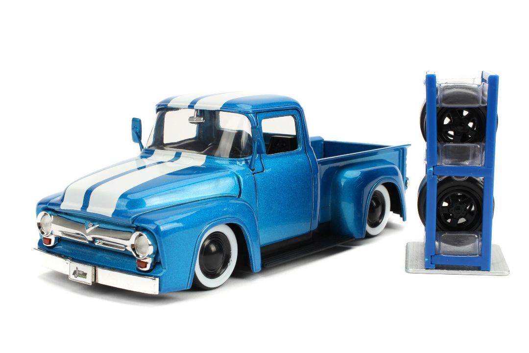 Jada 1/24 Scale \"Just Trucks\" 1956 Ford F-100 With Extra Wheel