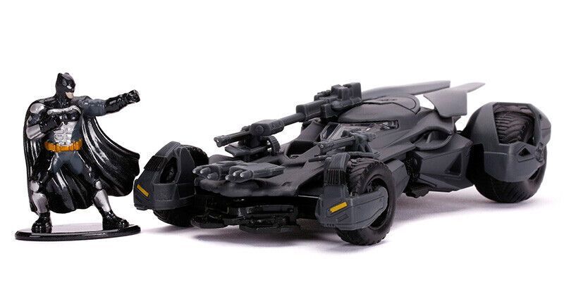 Jada 1/32 Scale \"Hollywood Rides\" 2017 Justice League Batmobil