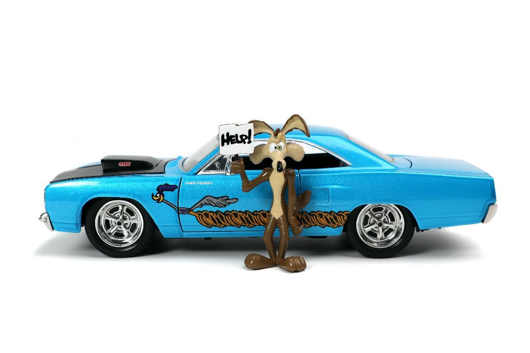 Jada 1/24 Scale \"Hollywood Rides\" Looney Tunes - 1970 Road