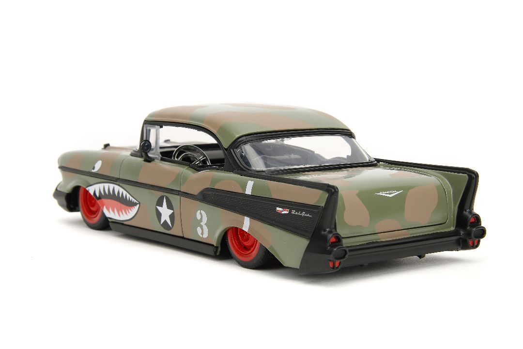 Jada 1/24 Scale \"BIGTIME Muscle\" - 1957 Chevy Bel Air