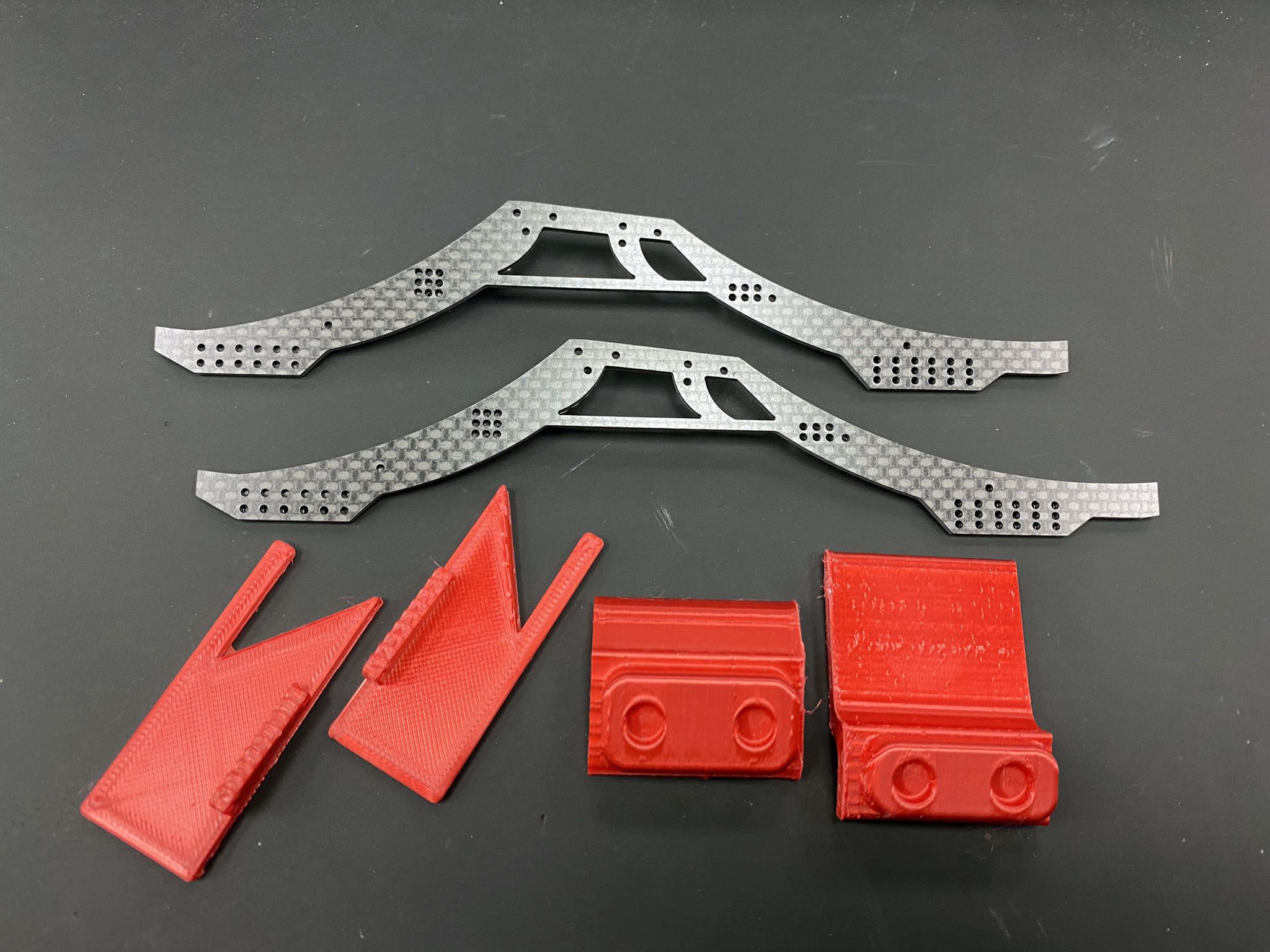 Mighty Micro Designs1/24 (SCX24) Carbon Fiber Chassis - Red