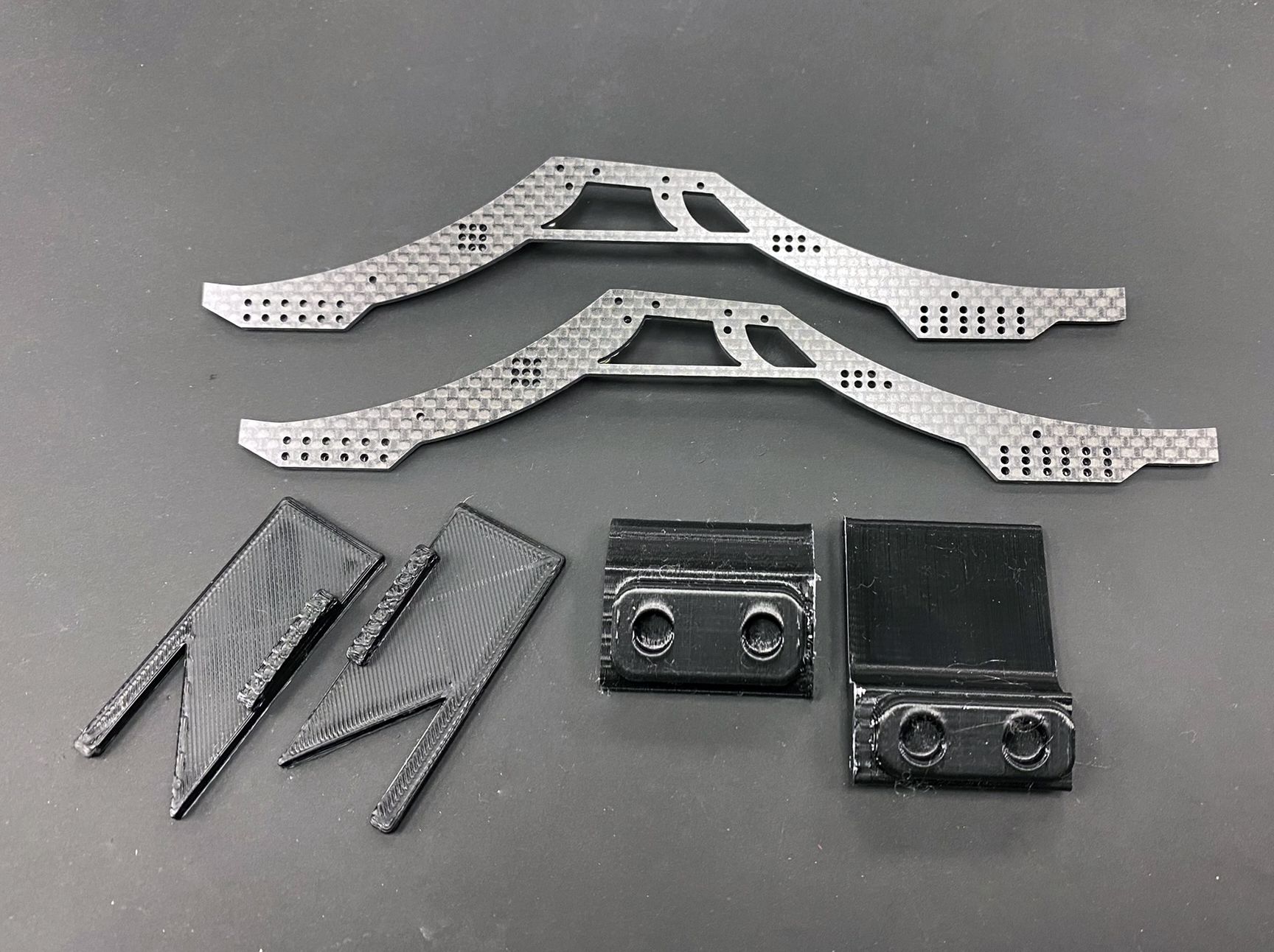 Mighty Micro Designs 1/24 (SCX24) Carbon Fiber Chassis - Black