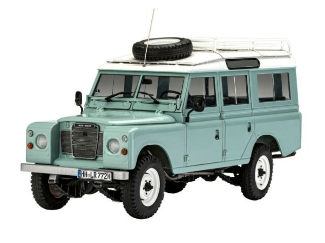 Revell 1/25 Scale Land Rover Series III Model Kit - Click Image to Close