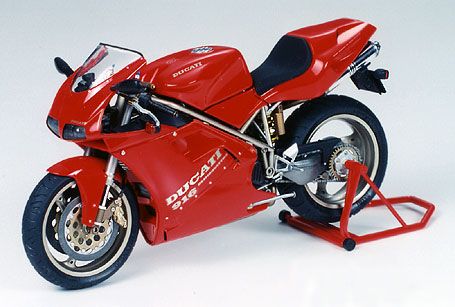 Tamiya 1/12 Scale Ducati 916 Model Kit