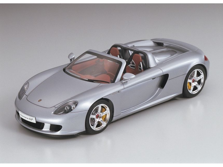 Tamiya 1/24 Scale 2003 Porsche Carrera Model Kit