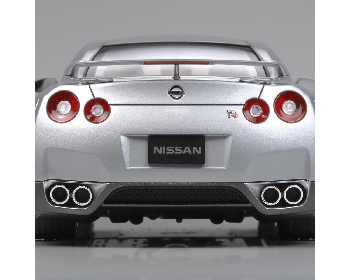 Tamiya 1/24 2007 Nissan GT-R Model Kit