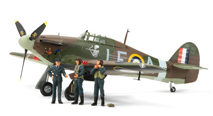 Tamiya 1/48 Scale Hawker Hurricane Mk.I Model Kit - Click Image to Close