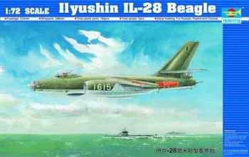 Trumpeter 1/72 Scale Chinese-Russia IlyushinII-28 Beagle Model
